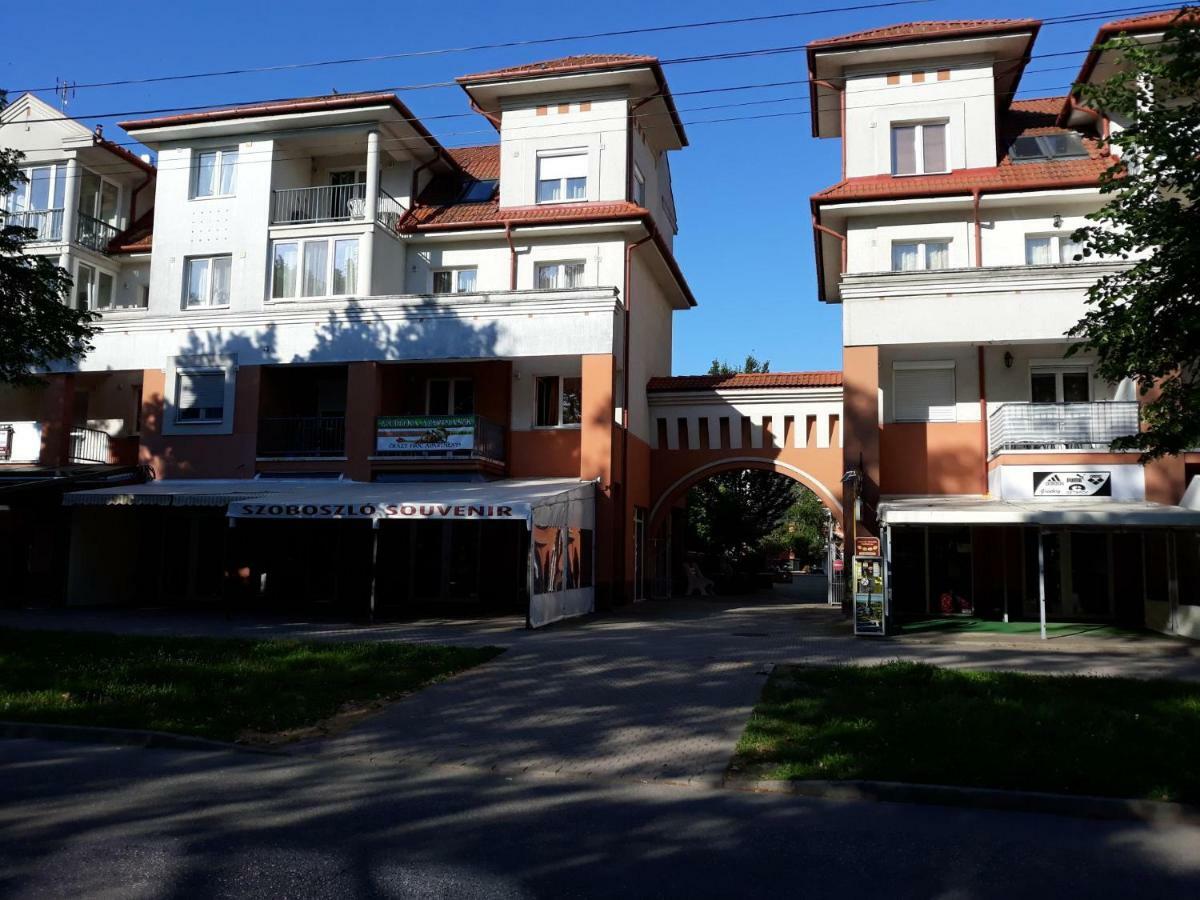 SaMuci Apartman Hajdúszoboszló Zewnętrze zdjęcie